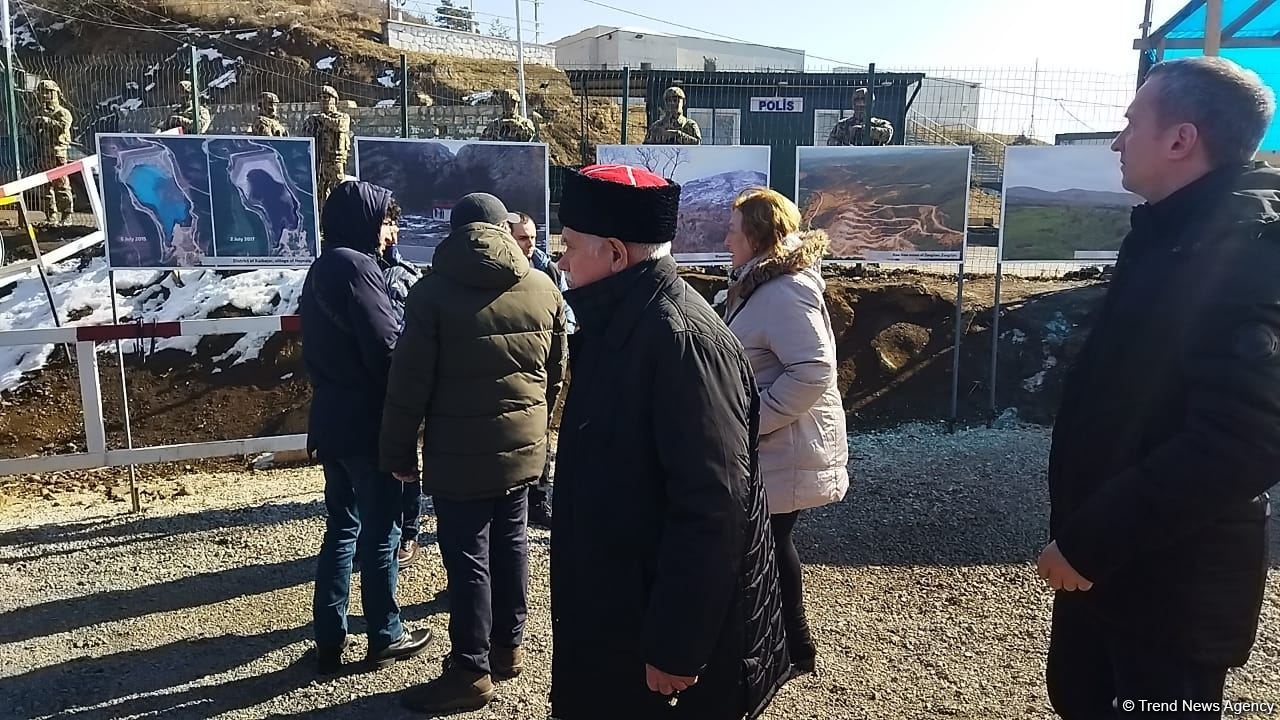 Azərbaycanın Rus İcmasının və Rus Gəncləri Assosiasiyasının üzvləri Laçın yolunda ekofəallara qoşulublar (FOTO)