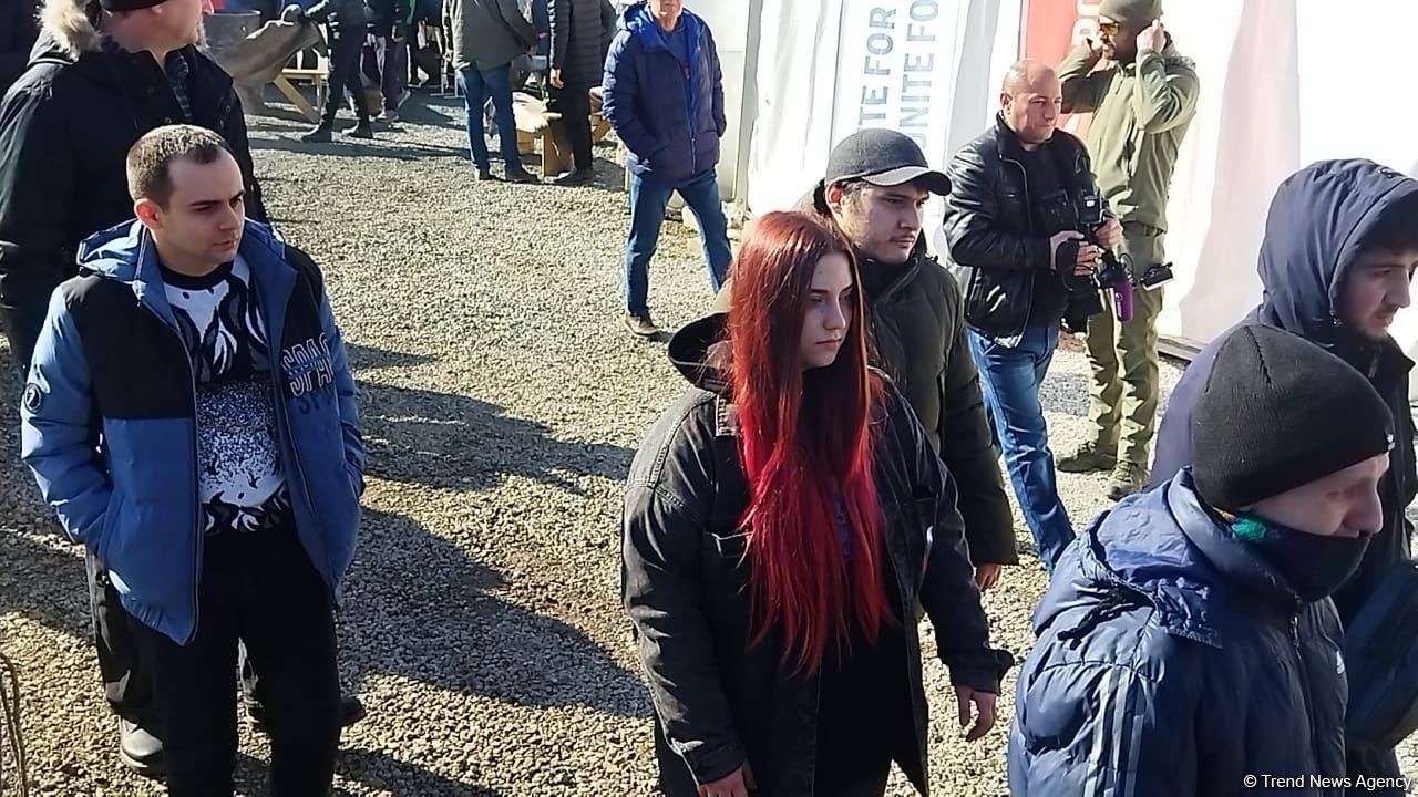 Azərbaycanın Rus İcmasının və Rus Gəncləri Assosiasiyasının üzvləri Laçın yolunda ekofəallara qoşulublar (FOTO)