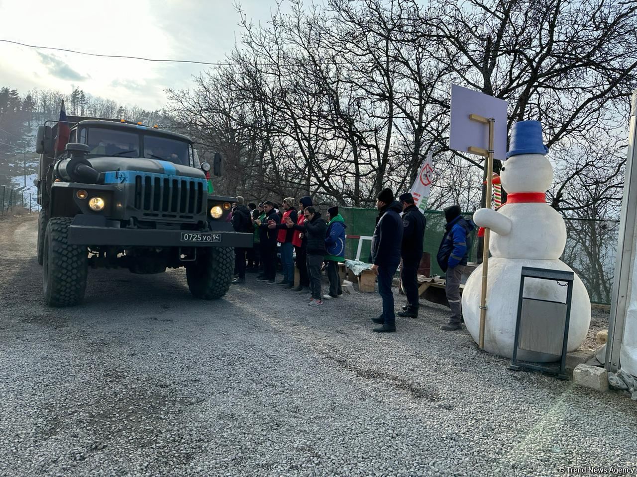 Rusiya sülhməramlılarına aid daha 19 avtomobil Laçın yolundan keçib (FOTO)