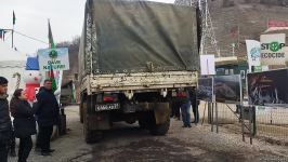Laçın yolundan sülhməramlılara məxsus daha 7 maşın keçib (FOTO)