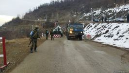 Laçın-Xankəndi yolundan sülhməramlılara məxsus 6 maşın keçib (FOTO)