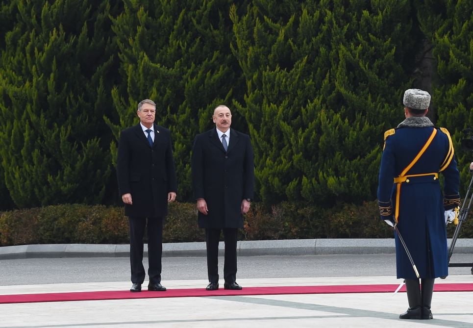 Rumıniya Prezidenti Klaus Yohannisin rəsmi qarşılanma mərasimi olub (FOTO/VİDEO)