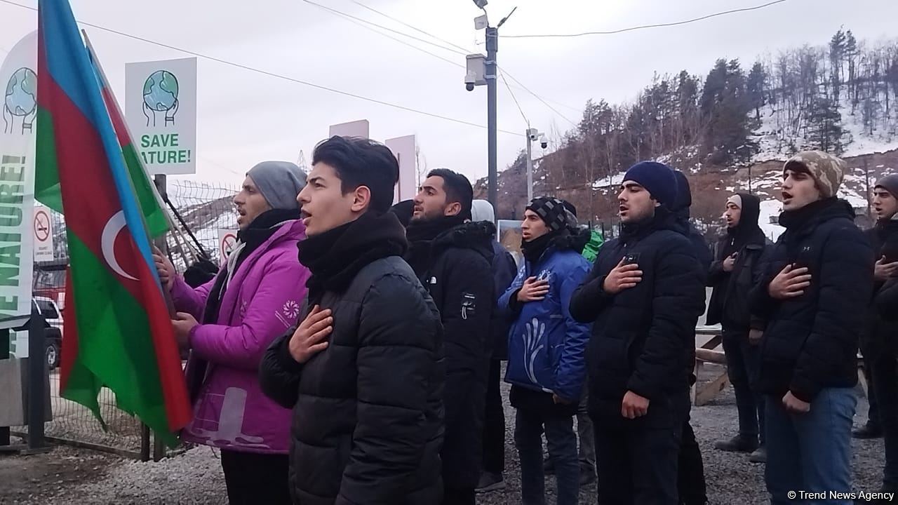 Laçın-Xankəndi yolunda etirazlar 53 gündür davam edir (FOTO)