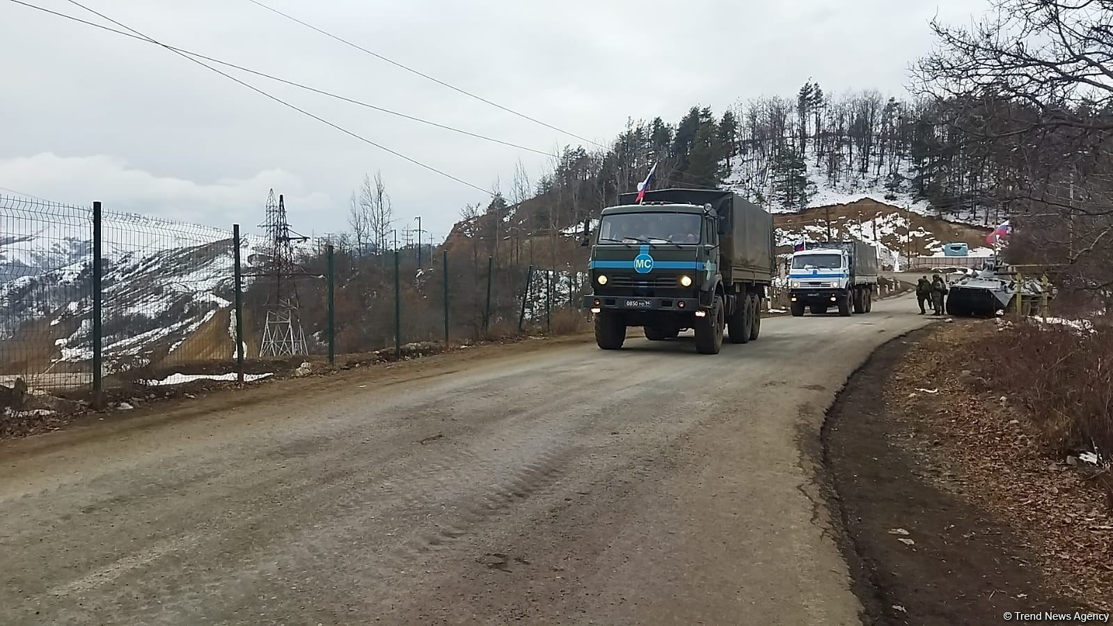 Laçın yolundan sülhməramlılara məxsus daha 7 maşın keçib (FOTO)
