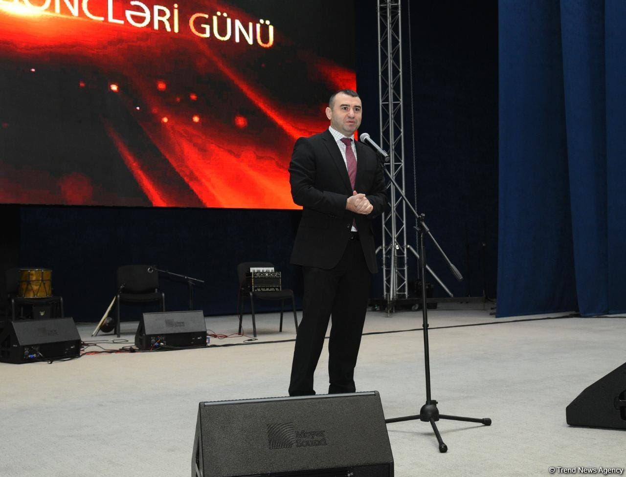 Gənclər paytaxtının simvolik açarı Mingəçevir şəhərinə təqdim edilib (FOTO)