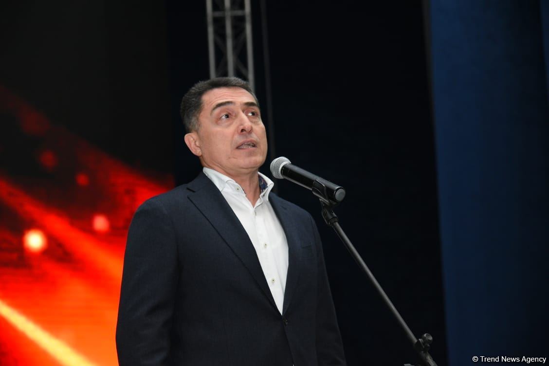 Gənclər paytaxtının simvolik açarı Mingəçevir şəhərinə təqdim edilib (FOTO)
