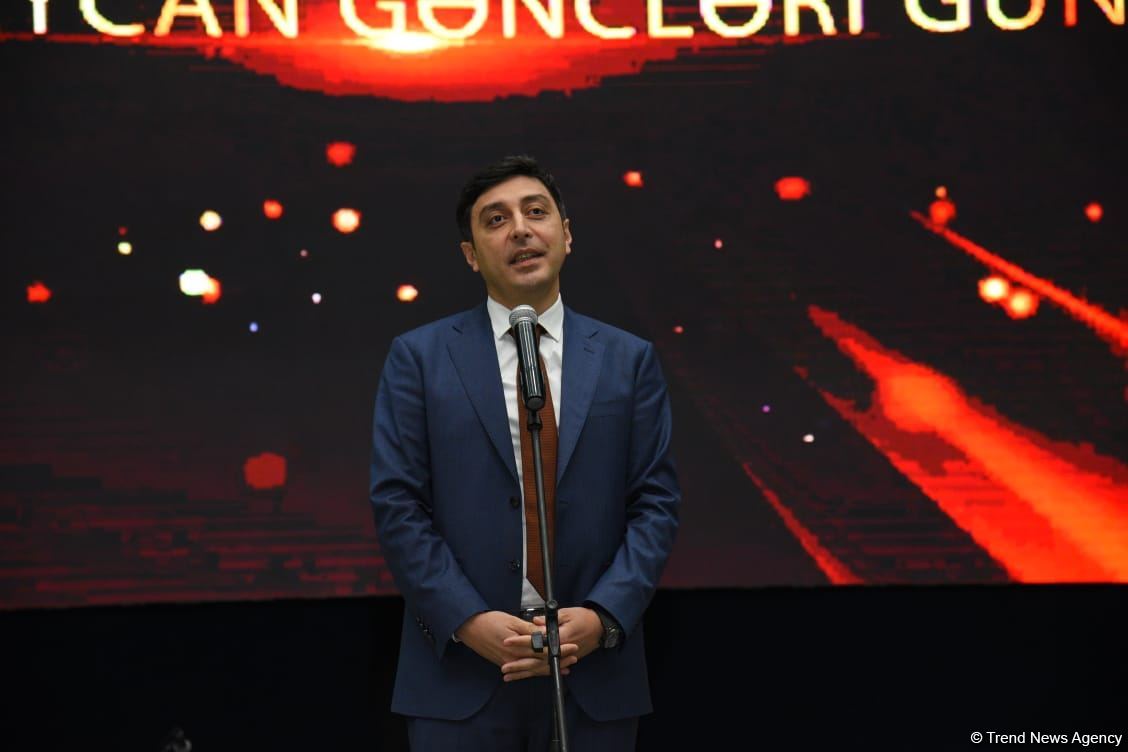 Gənclər paytaxtının simvolik açarı Mingəçevir şəhərinə təqdim edilib (FOTO)