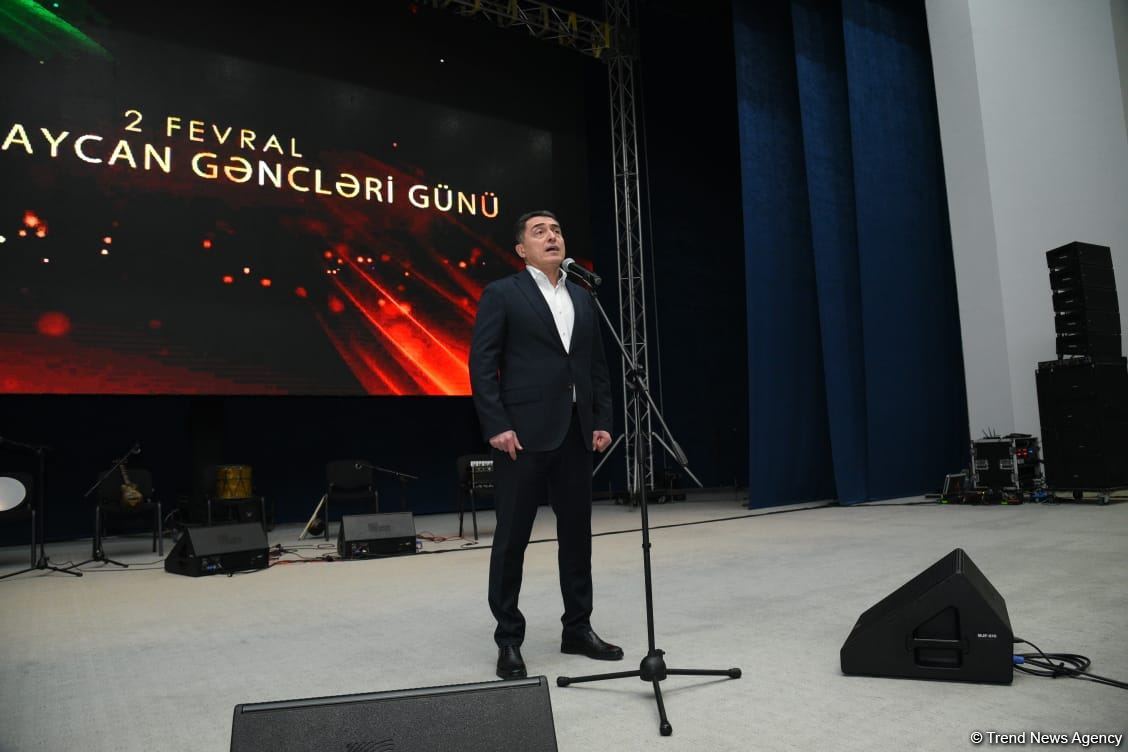 Gənclər paytaxtının simvolik açarı Mingəçevir şəhərinə təqdim edilib (FOTO)