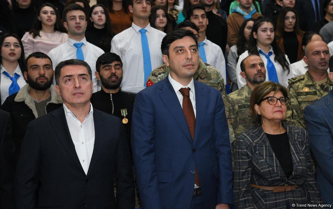 Gənclər paytaxtının simvolik açarı Mingəçevir şəhərinə təqdim edilib (FOTO)