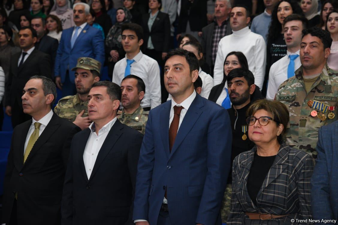 Gənclər paytaxtının simvolik açarı Mingəçevir şəhərinə təqdim edilib (FOTO)