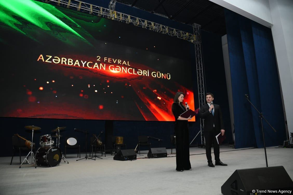 Gənclər paytaxtının simvolik açarı Mingəçevir şəhərinə təqdim edilib (FOTO)
