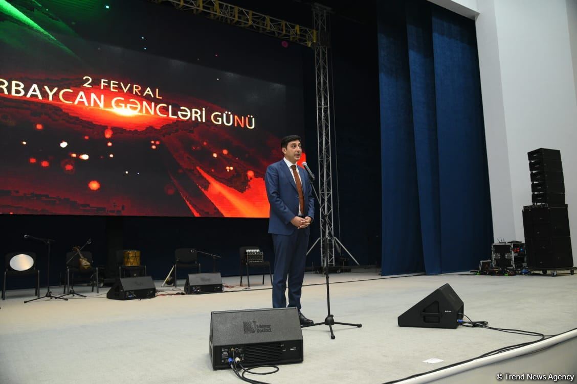 Gənclər paytaxtının simvolik açarı Mingəçevir şəhərinə təqdim edilib (FOTO)