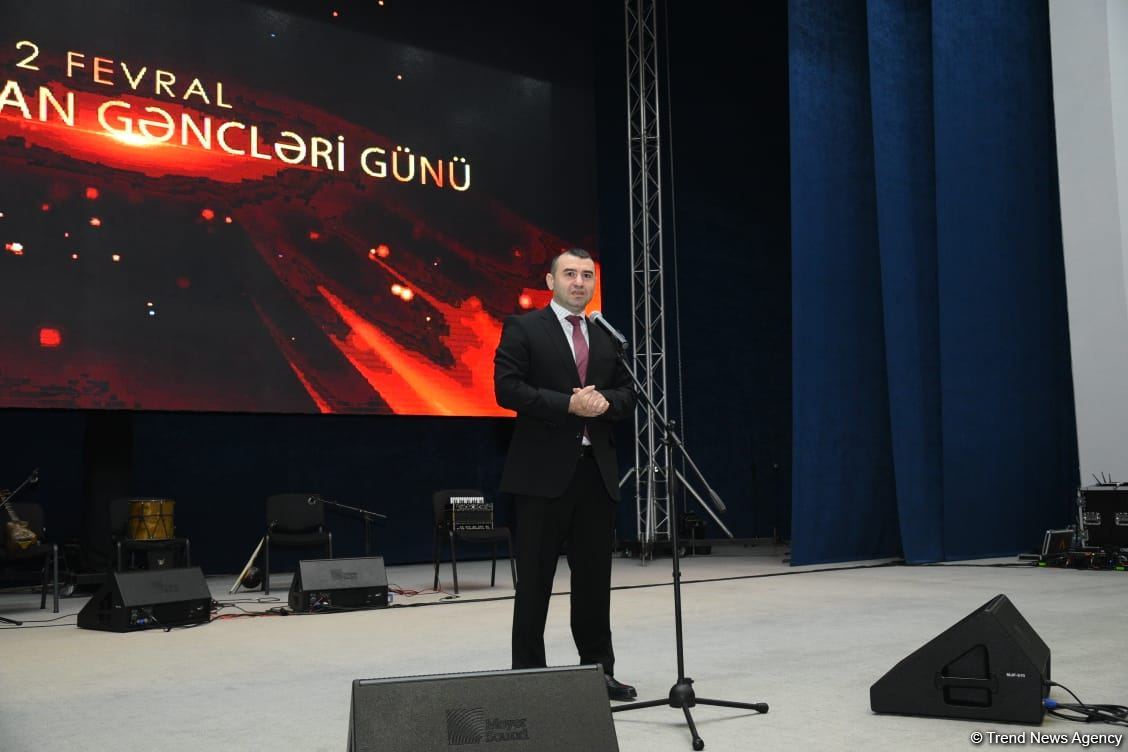 Gənclər paytaxtının simvolik açarı Mingəçevir şəhərinə təqdim edilib (FOTO)