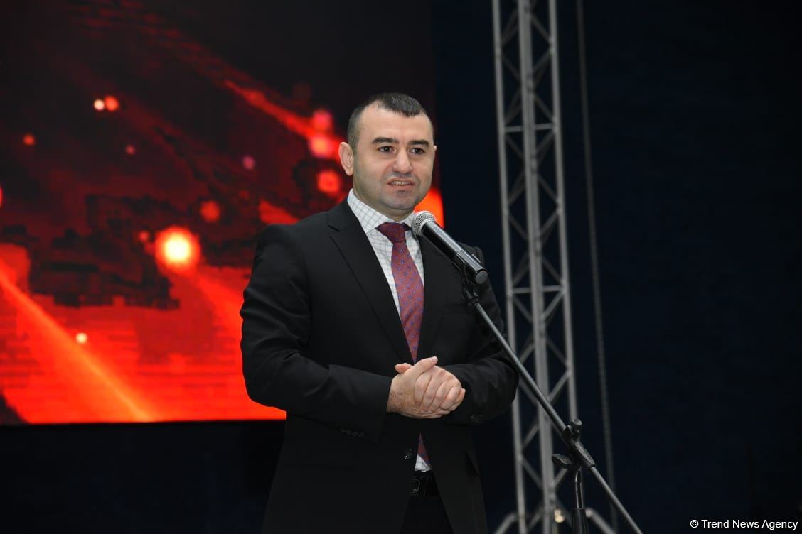 Gənclər paytaxtının simvolik açarı Mingəçevir şəhərinə təqdim edilib (FOTO)