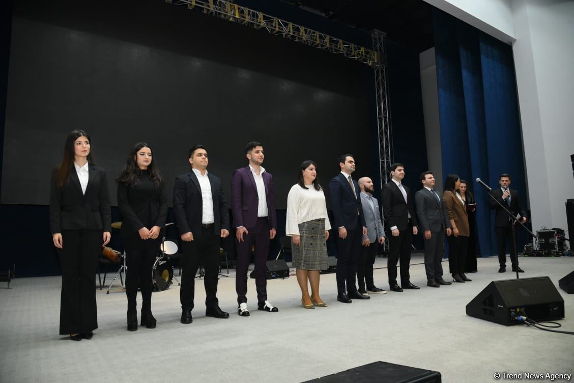Gənclər paytaxtının simvolik açarı Mingəçevir şəhərinə təqdim edilib (FOTO)