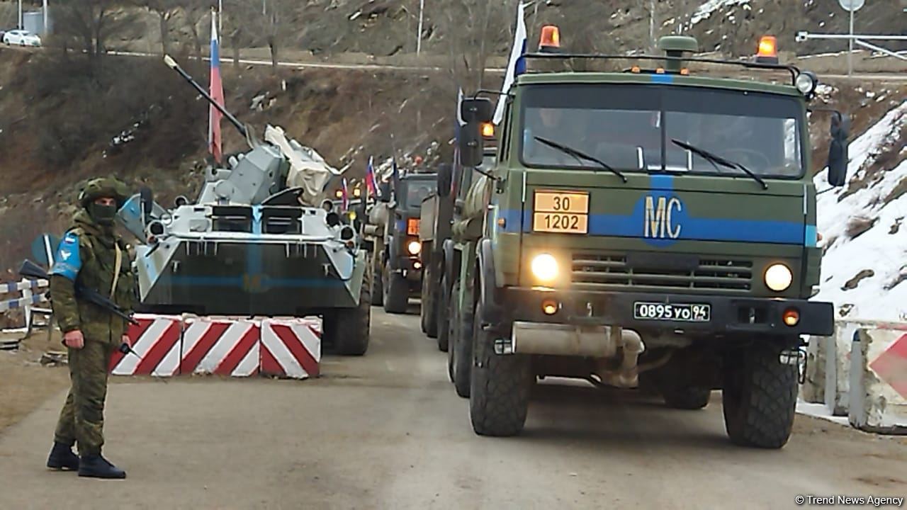 Laçın-Xankəndi yolundan sülhməramlılara məxsus 6 maşın keçib (FOTO)