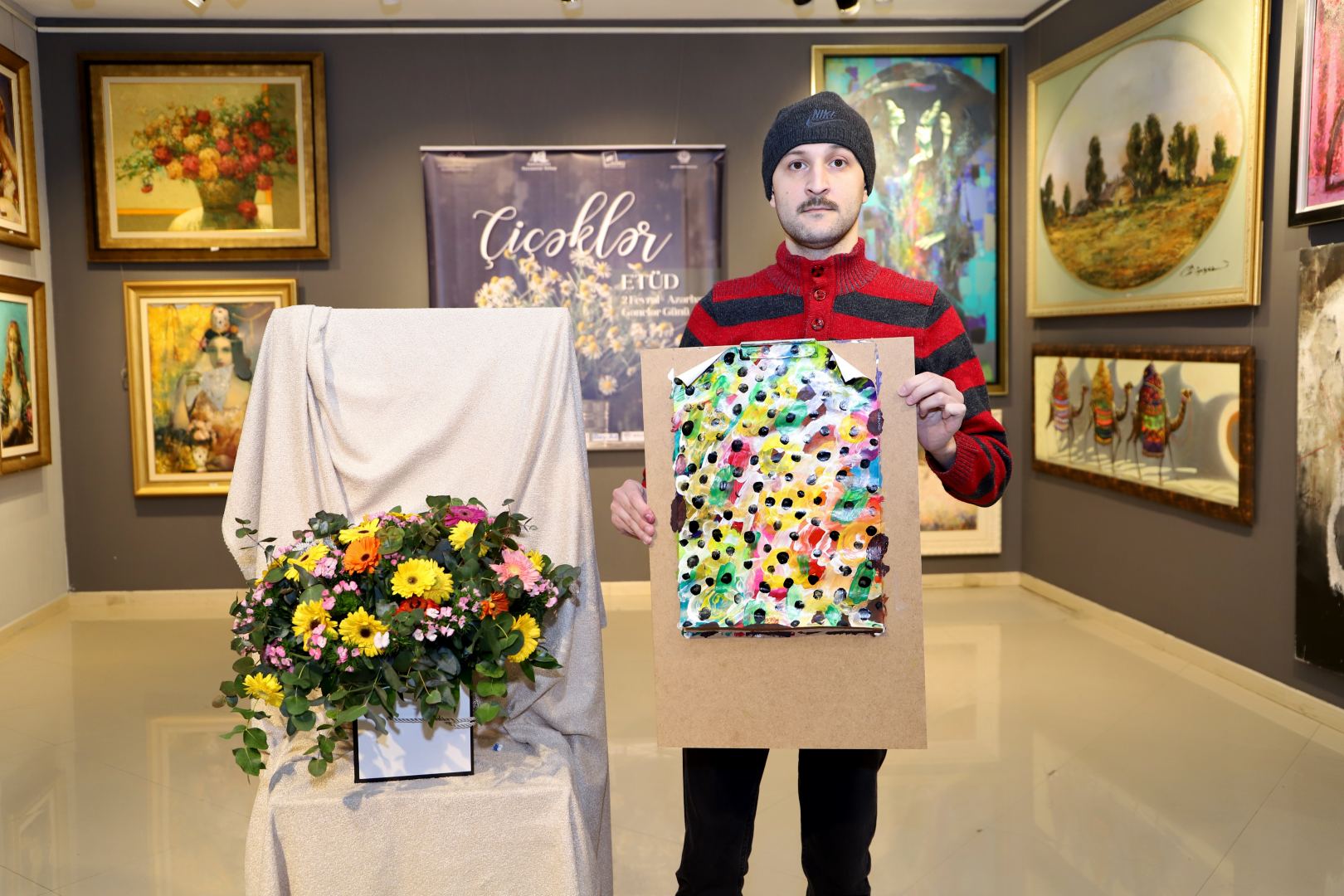 Gənclər Gününə həsr olunan “Çiçəklər” etüdü (FOTO)