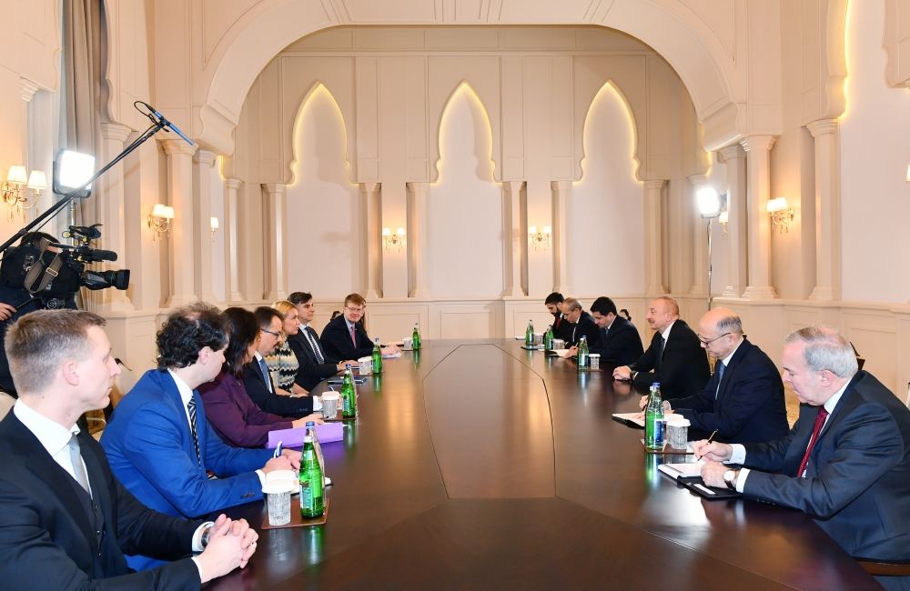 Prezident İlham Əliyev Avropa İttifaqı komissarının başçılıq etdiyi nümayəndə heyətini qəbul edib (FOTO/VİDEO) (YENİLƏNİB)