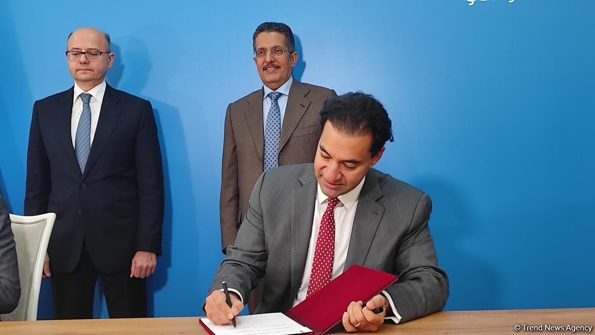 Energetika Nazirliyi və ACWA Power şirkəti arasında əməkdaşlıq sənədləri imzalanıb (FOTO)