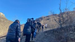 On iki ölkəni təmsil edən beynəlxalq səyahətçilər qrupunun Qarabağ və Şərqi Zəngəzura səfəri başlayıb (FOTO)