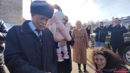 Beynəlxalq səyahətçilər Şuşada uşaqlara hədiyyələr veriblər (FOTO)