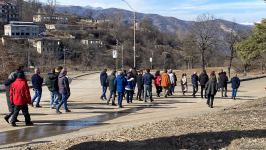 Beynəlxalq səyahətçilər Şuşa şəhərində piyada gəzintiyə çıxdılar (FOTO)