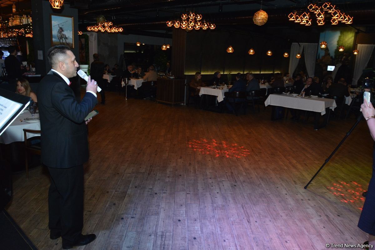 Bakıda məşhur ifaçıların iştirakı ilə Vaxtanq Kikabidzenin xatirə gecəsi keçirilib (FOTO/VİDEO)