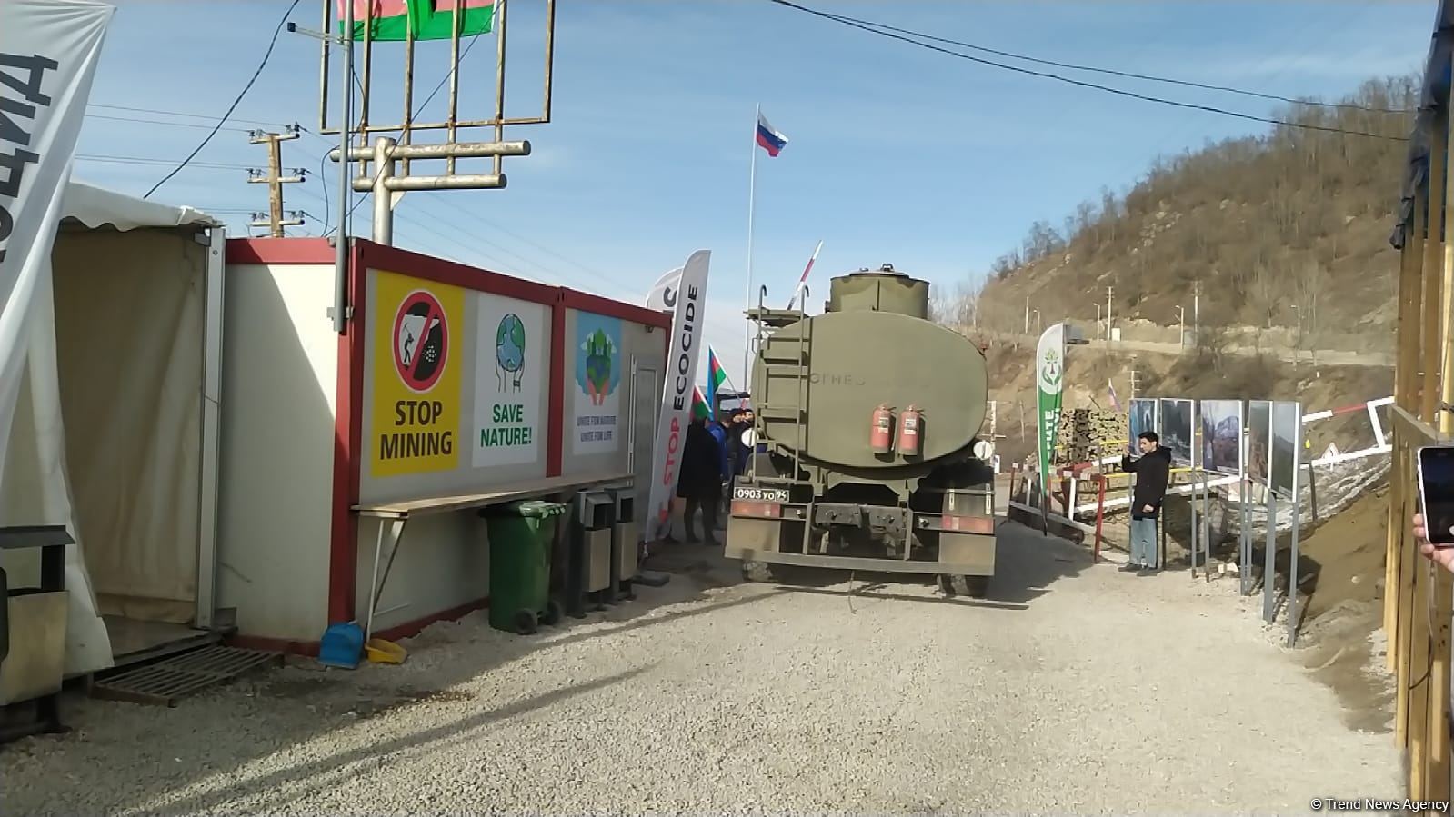 RSK və BQXK-ya məxsus maşınlar aksiya ərazisindən keçib (FOTO)