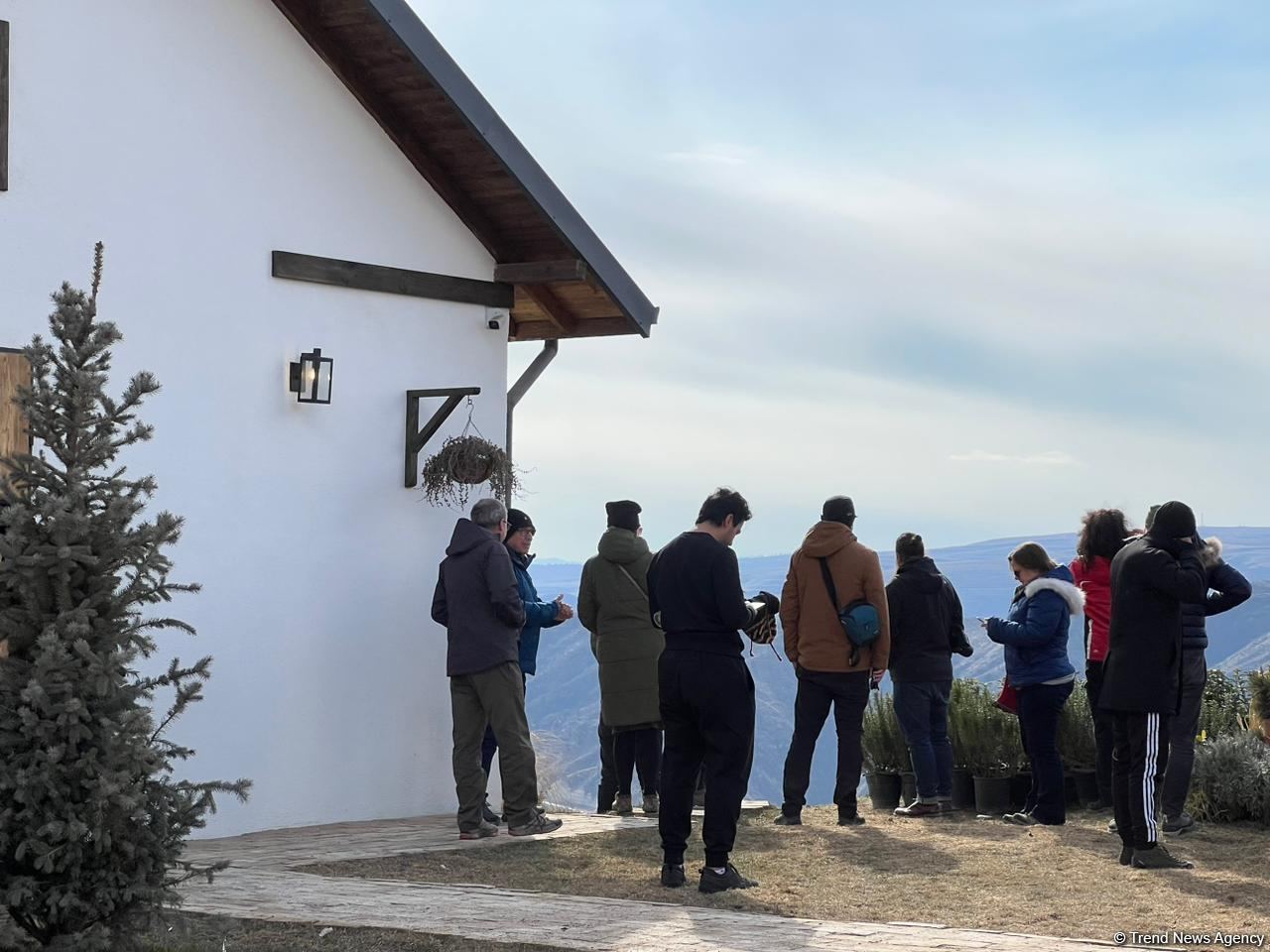 Beynəlxalq səyahətçilər qrupunun Laçın şəhərinə səfəri başlayıb (FOTO/VİDEO)