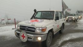 BQXK-ya məxsus avtomobillər Laçın yolundan keçib (FOTO)