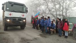 BQXK-ya məxsus avtomobillər Laçın yolundan keçib (FOTO)
