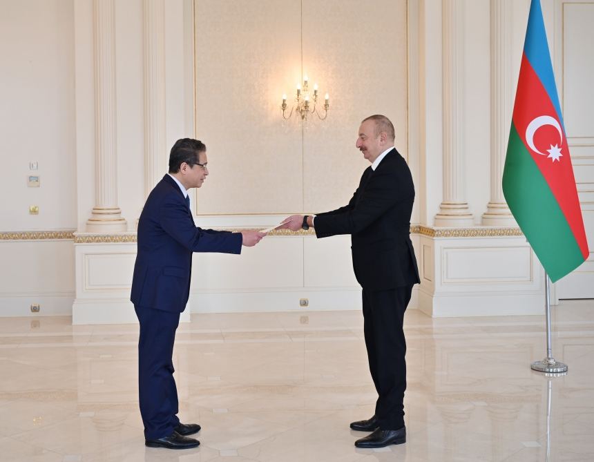 Prezident İlham Əliyev Vyetnamın Azərbaycanda yeni təyin olunan səfirinin etimadnaməsini qəbul edib (FOTO) (YENİLƏNİB)