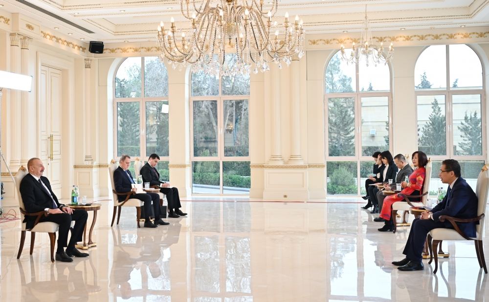 Prezident İlham Əliyev Vyetnamın Azərbaycanda yeni təyin olunan səfirinin etimadnaməsini qəbul edib (FOTO) (YENİLƏNİB)