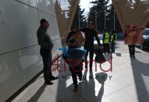 Azərbaycanlı uşaqlar öz geyim və oyuncaqlarını Türkiyədəki uşaqlara göndərir (VİDEO, FOTO)