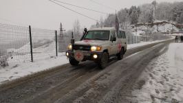 BQXK-ya məxsus avtomobillər Laçın yolundan keçib (FOTO)