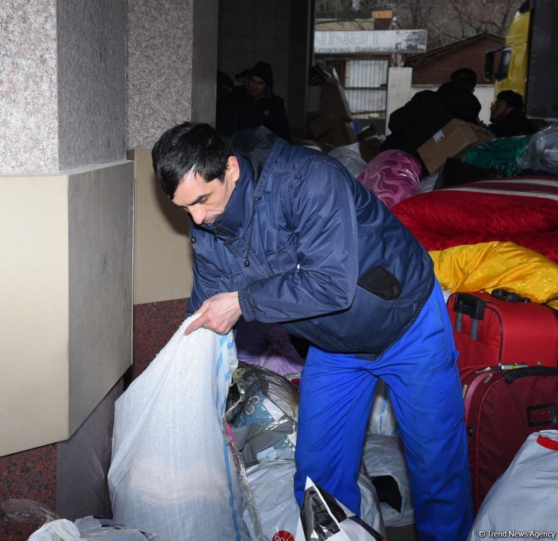 Türkiyə üçün yardım toplanması davam edir - Ünvan dəyişib (FOTO/VİDEO)