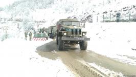 Sülhməramlılara məxsus daha 17 avtomobil karvanı Laçın yolundan maneəsiz keçib (FOTO)