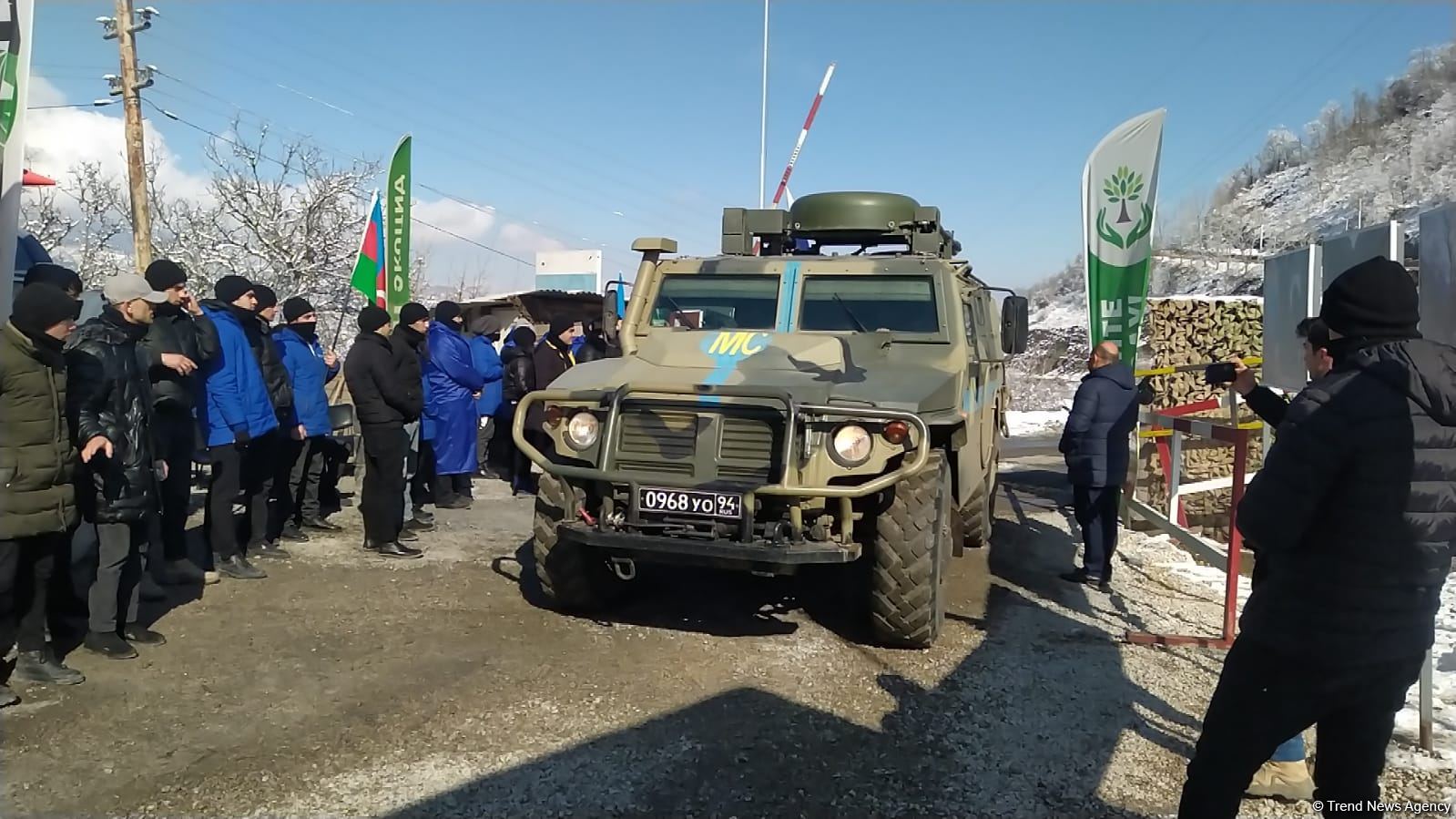 Rusiya sülhməramlılarına aid daha 9 avtomobil Laçın yolundan keçib (FOTO)