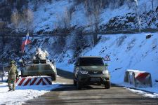 Sülhməramlılara məxsus 7 avtomobil Laçın yolundan maneəsiz keçid edib (FOTO)