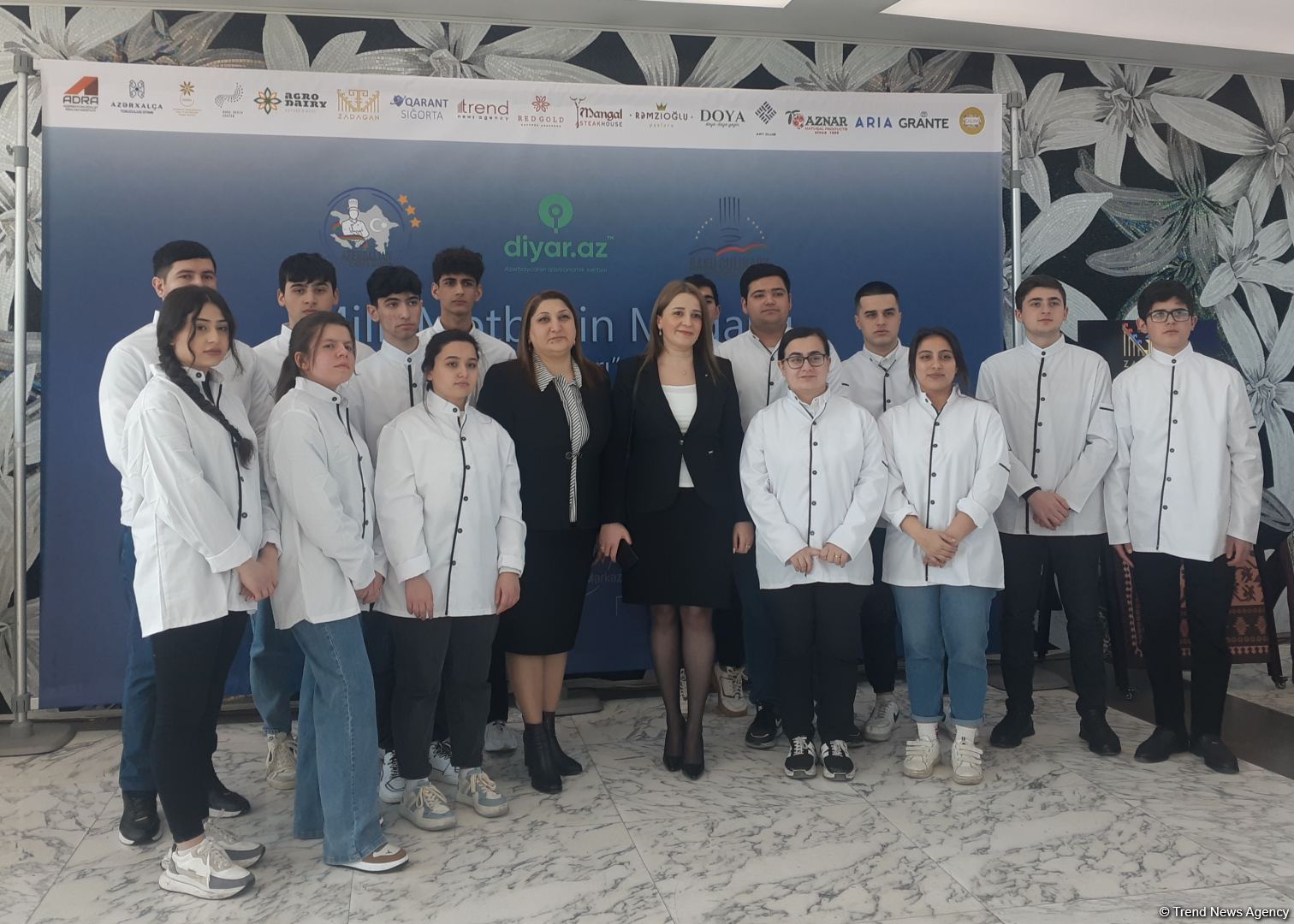 “İllərin sənətkarı” Milli Aşpazlar mükafatına həsr olunmuş “Milli Mətbəxin Muğamı”nın təqdimat mərasimi olub (FOTO)