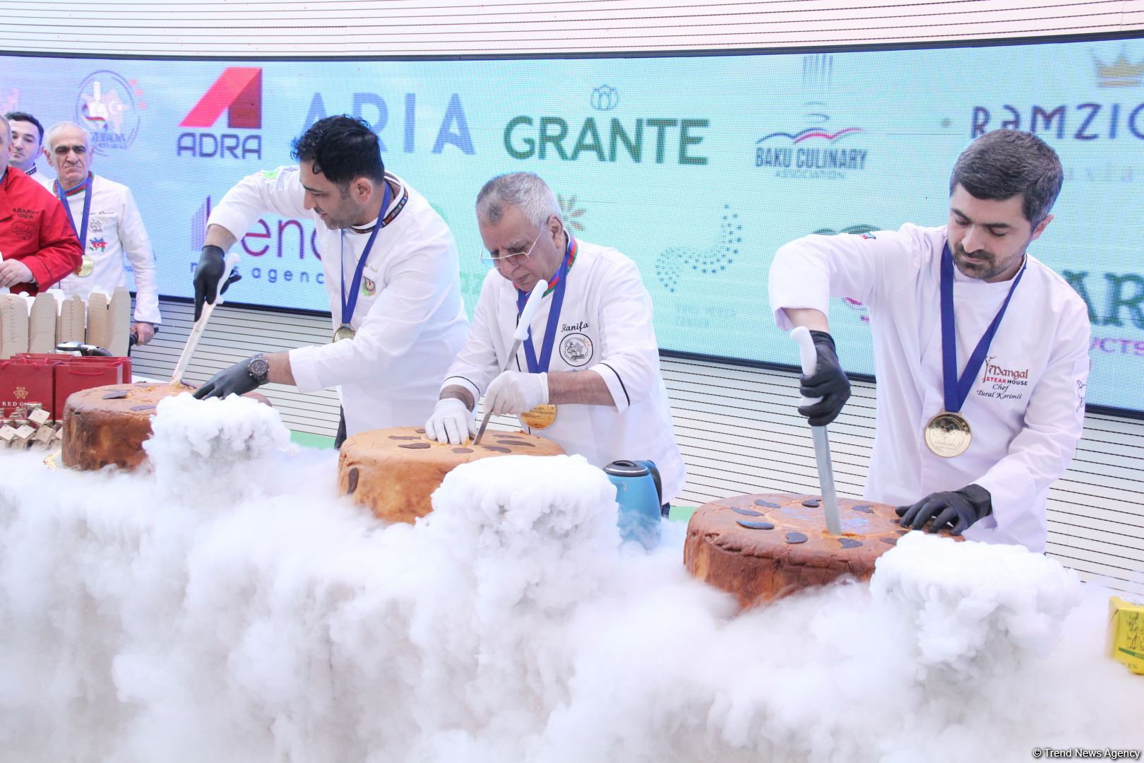 “İllərin sənətkarı” Milli Aşpazlar mükafatına həsr olunmuş “Milli Mətbəxin Muğamı”nın təqdimat mərasimi olub (FOTO)