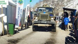 Sülhməramlılara məxsus avtomobil karvanı Laçın yolundan keçib (FOTO/VİDEO)