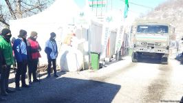 Sülhməramlılara məxsus avtomobil karvanı Laçın yolundan keçib (FOTO/VİDEO)