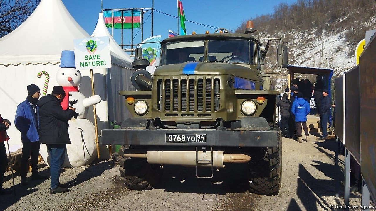 Sülhməramlılara məxsus avtomobil karvanı Laçın yolundan keçib (FOTO/VİDEO)