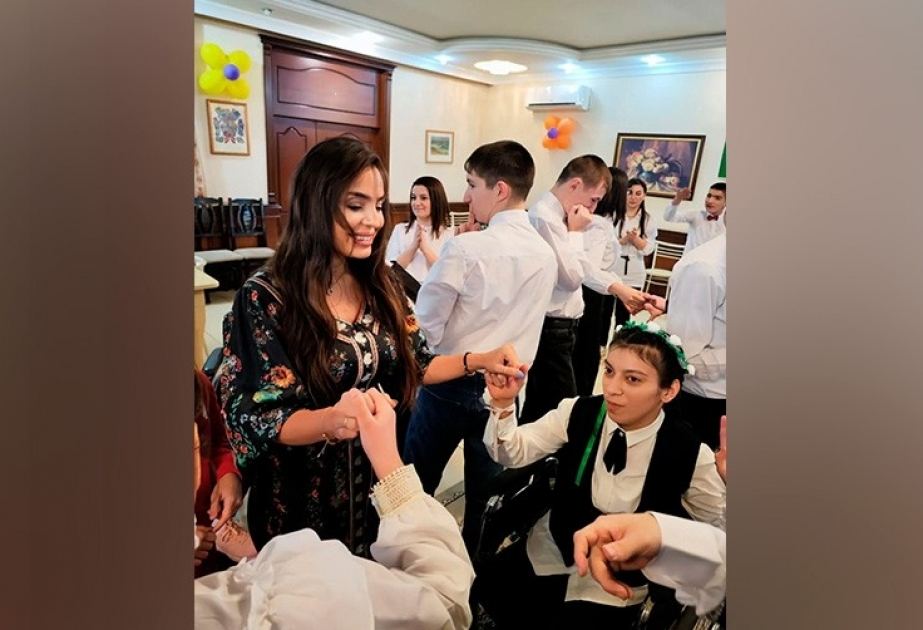 Heydər Əliyev Fondunun vitse-prezidenti Leyla Əliyeva sağlamlıq imkanları məhdud uşaqlar üçün sosial xidmət müəssisəsində olub (FOTO)