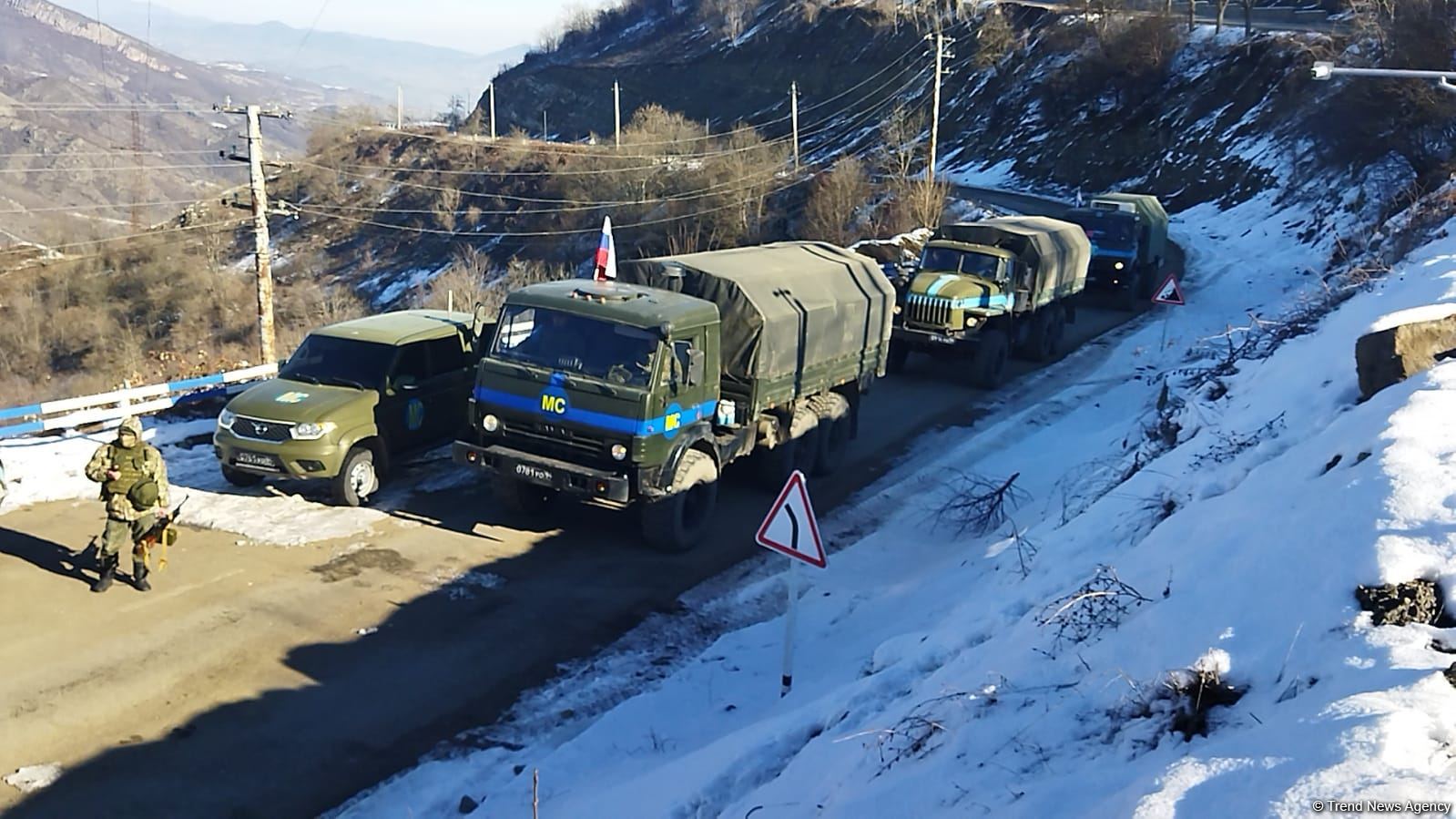 Bu gün Laçın-Xankəndi yolundan RSK-ya məxsus 7 avtomobil keçib (FOTO)