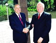 Lider, yaradıcı və strateq - Heydər Əliyev haqqında fikirlər (FOTO)