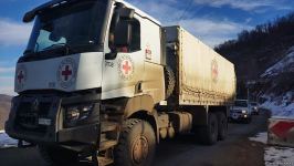BQXK-ya məxsus 7 avtomobil yenidən Laçın yolundan keçib (FOTO)