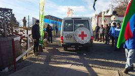 BQXK-ya məxsus 7 avtomobil yenidən Laçın yolundan keçib (FOTO)