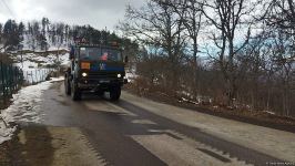 Sülhməramlılara aid 18 avtomobil Laçın yolundan keçib (FOTO)